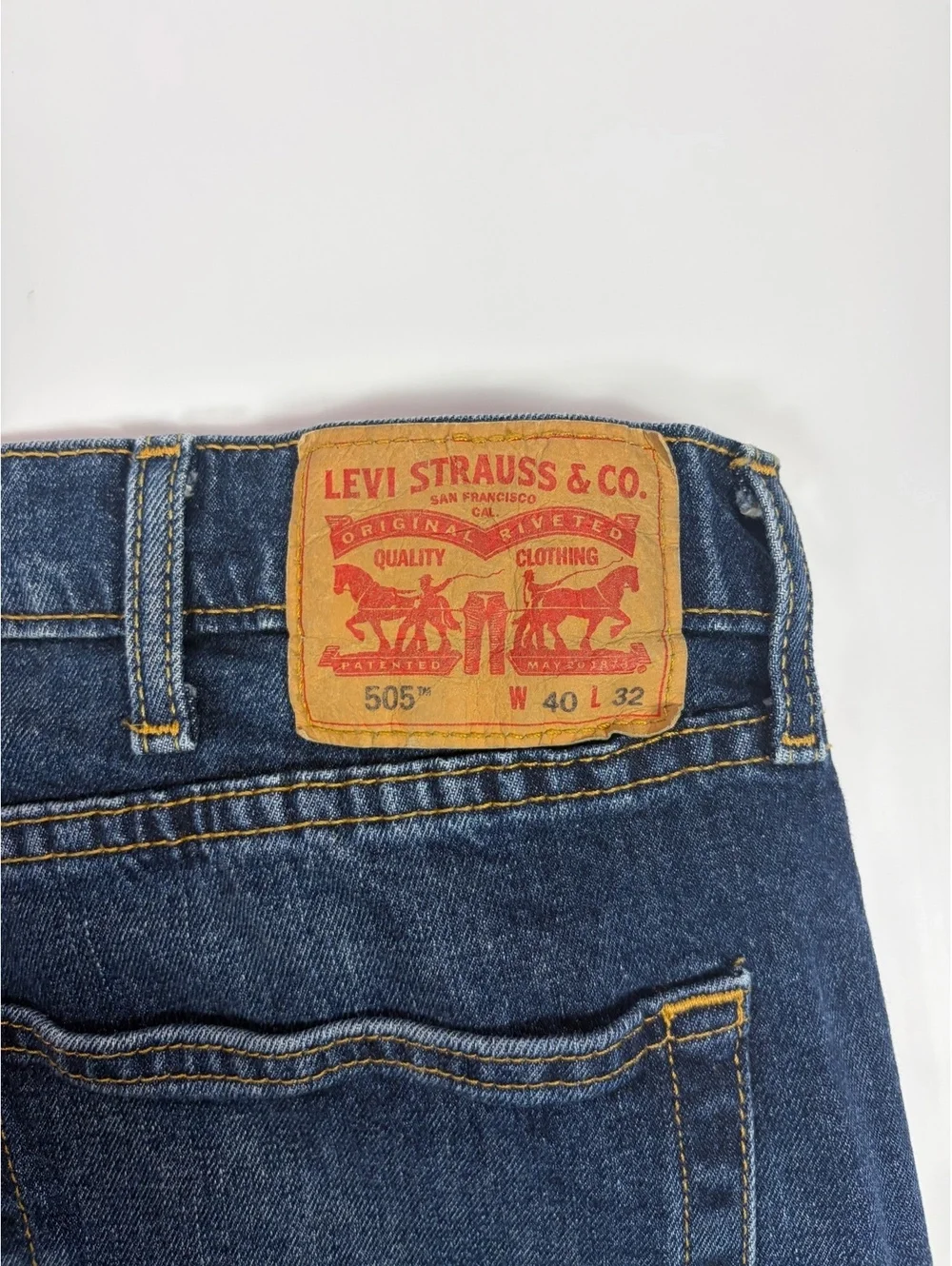 Classic Levi's 505 Men's 40x32 Dark Wash Blue Stretch Regular Straight Leg Jeans